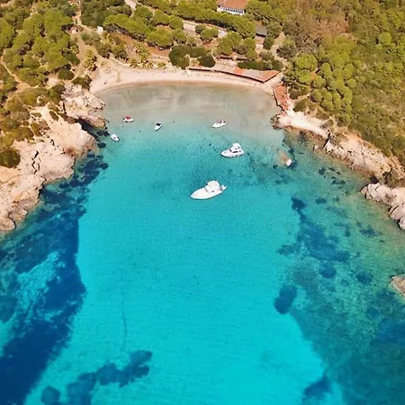 Kairos Hotel *